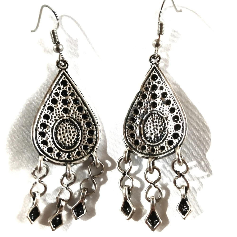 BOHO Dangly Festival Ethnic Earrings - Picture 2 of 2